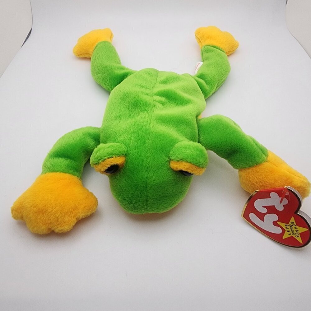 TY Beanie Baby "Smoochy" the Frog with Both Hanging and Tush Tag